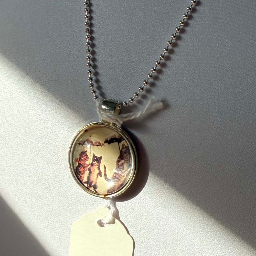 CATS & UMBRELLA PENDANT NECKLACE,, HANDMADE, GLASS DOME ON METAL, 23 INCH SILVER